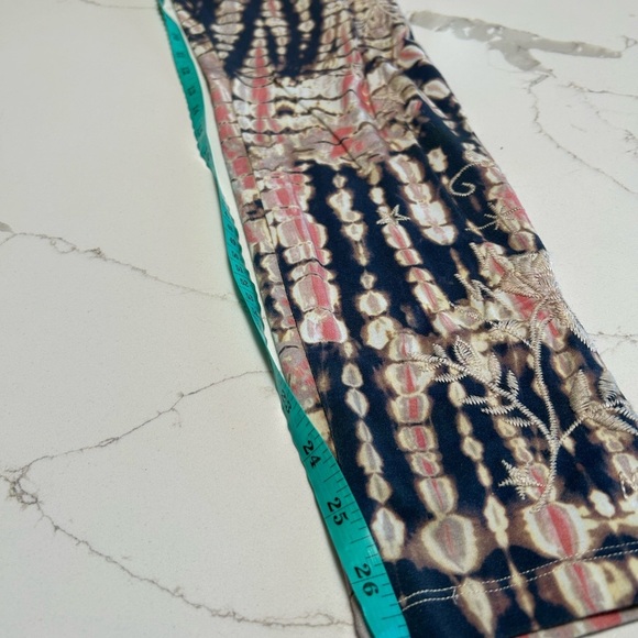 Johnny Was Tie-Dye Embroidered Top and Pants Size S - Picture 11 of 12